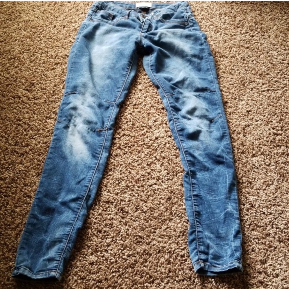 2 pairs of Garage skinny jeans